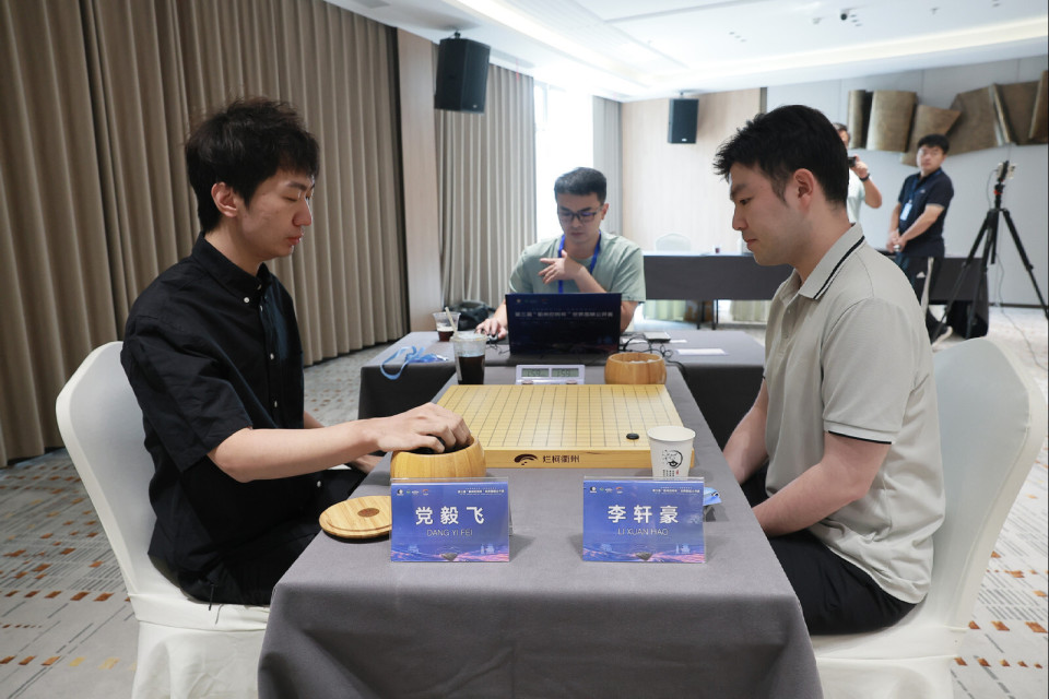 JznUj, 开赛总决赛, 党毅飞 JznUj, 开赛总决赛, 党毅飞